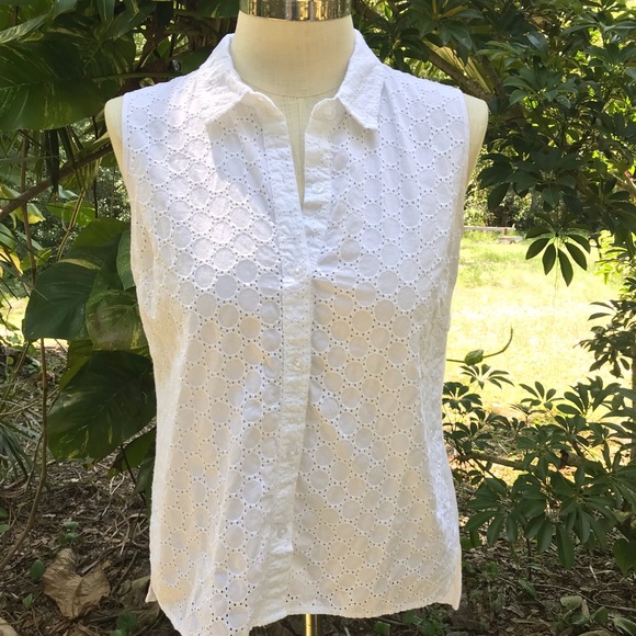 Jones New York Tops - Jones New York Crochet Sleeveless Button Up Blouse